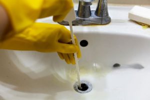 Mechanical Snake to get rid of clogging of sink | Renovators Supply Manufacturing